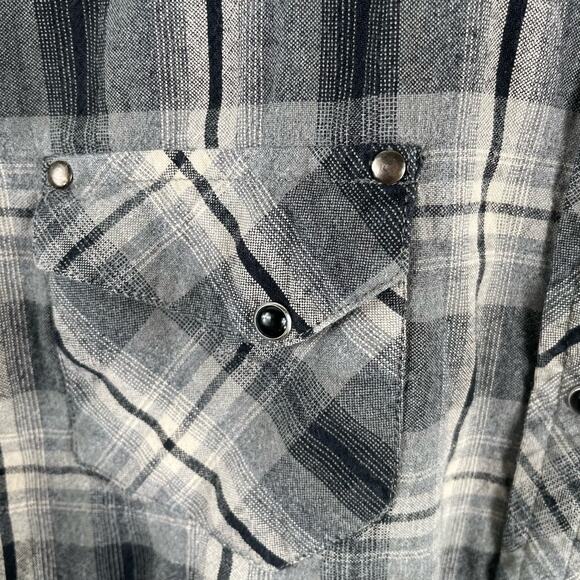 Kuhl Women's Medium Long Sleeve Pearl Snap Button Down Shirt Black Plaid - Picture 5 of 9